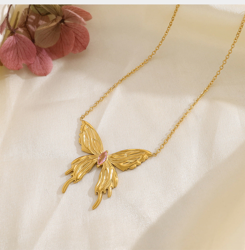 18K Gold Plated Titanium Steel Fashion Simple 3D Butterfly Necklace with Pink Zircon Inlay