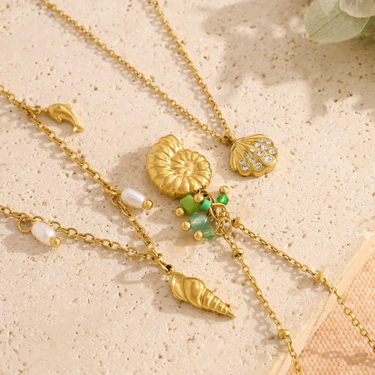 18K Gold Plated Titanium Steel Ocean Style Starfish Shell Conch Pendant Necklace with Crystal and Pearl