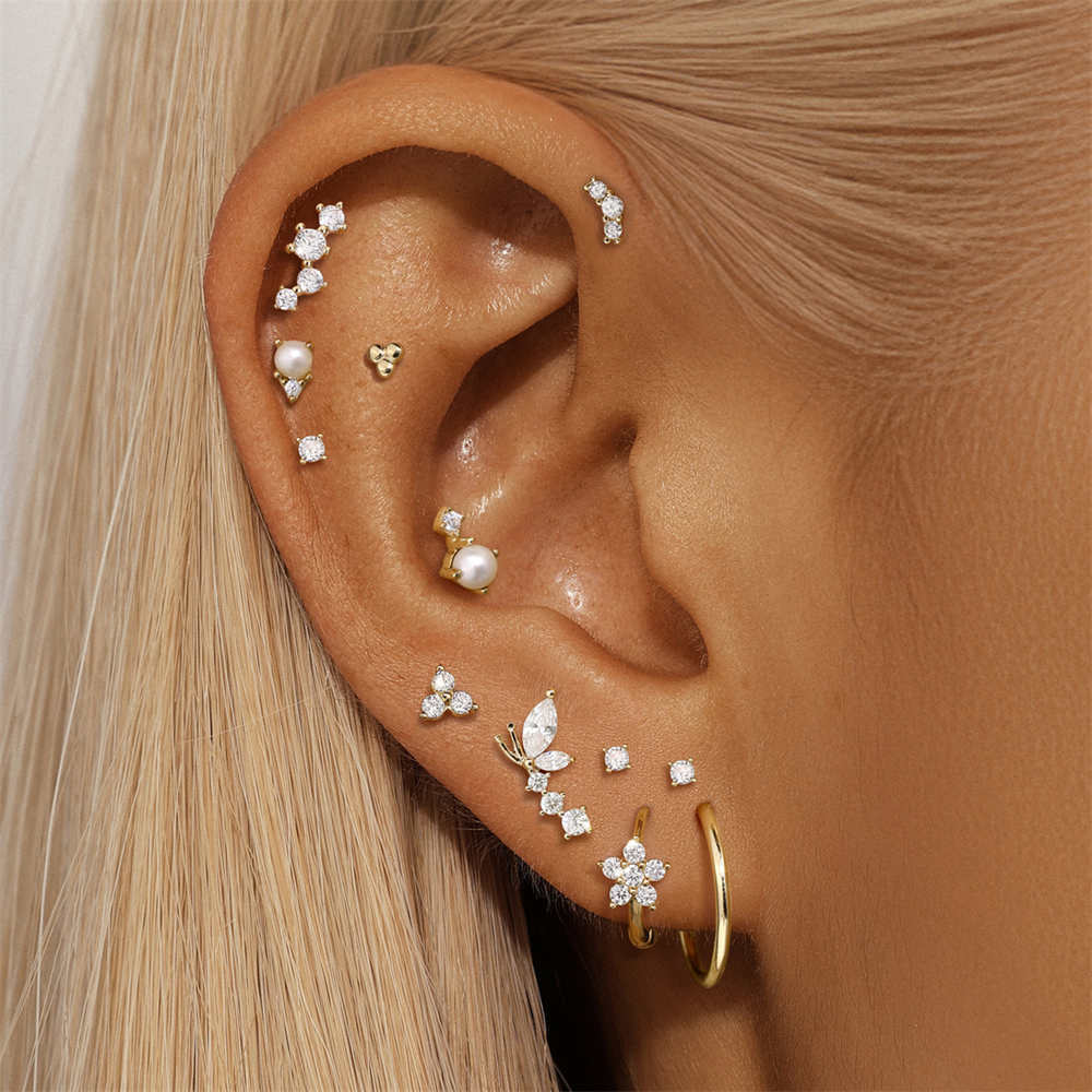 14K Yellow Gold Heart Stud Earrings with Sparkling Zircon – Romantic Everyday Shine