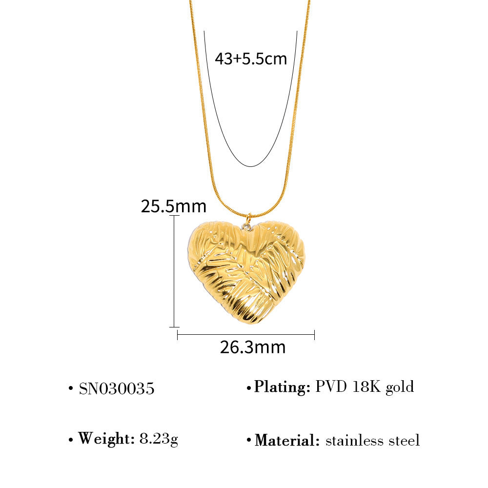 Vintage Heart-Shaped Necklace Set – 18K Gold Plated Titanium Steel Heart Design