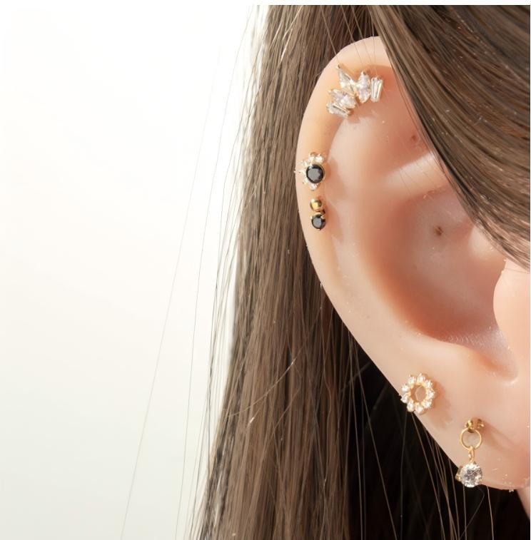 G23/F136 Titanium CZ Labret Studs | Internally Threaded Flat Back Lip & Cartilage Piercing Jewelry