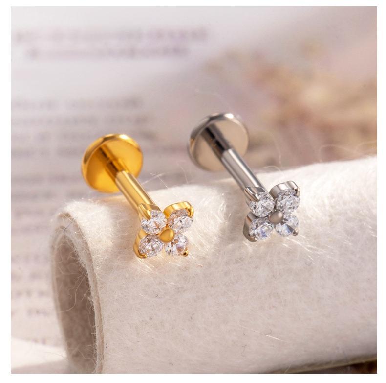 G23/F136 Titanium Internally Threaded CZ Flat-Back Cartilage Stud Earrings – Hypoallergenic Piercing Jewelry for Helix, Tragus, Conch & Lobe