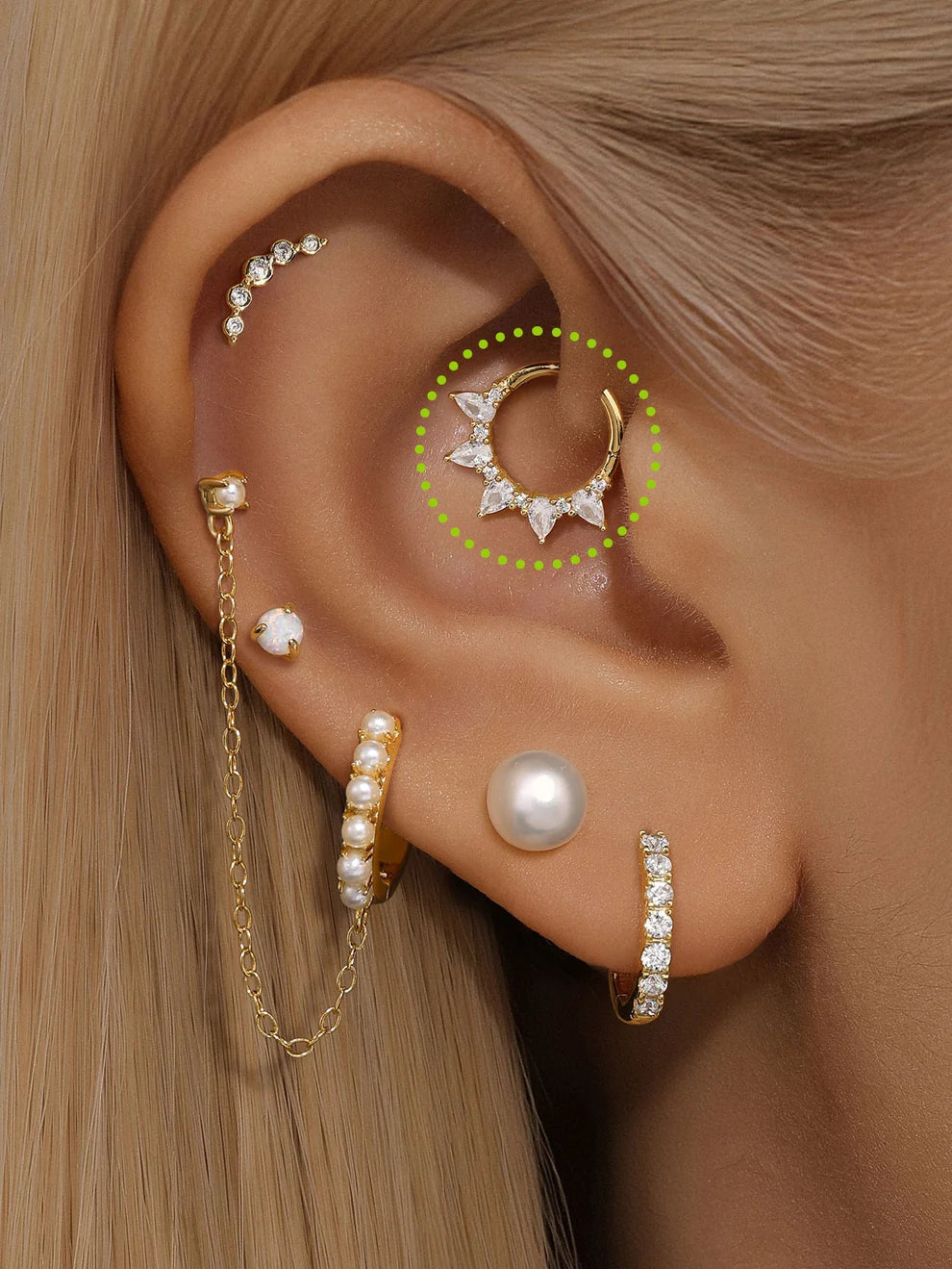 14K Gold Star-Shaped Zircon Stud Earring – Dainty Sparkle for Piercings