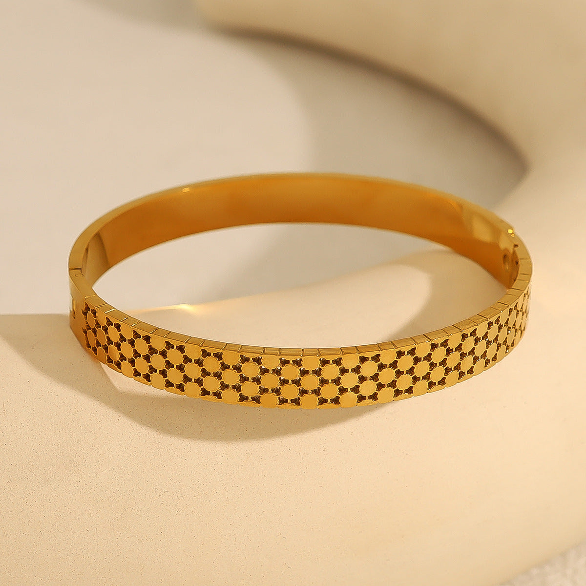 18K Gold Plated Titanium Steel Geometric Hollow Bangle Simple Fashion Bracelet Jewelry