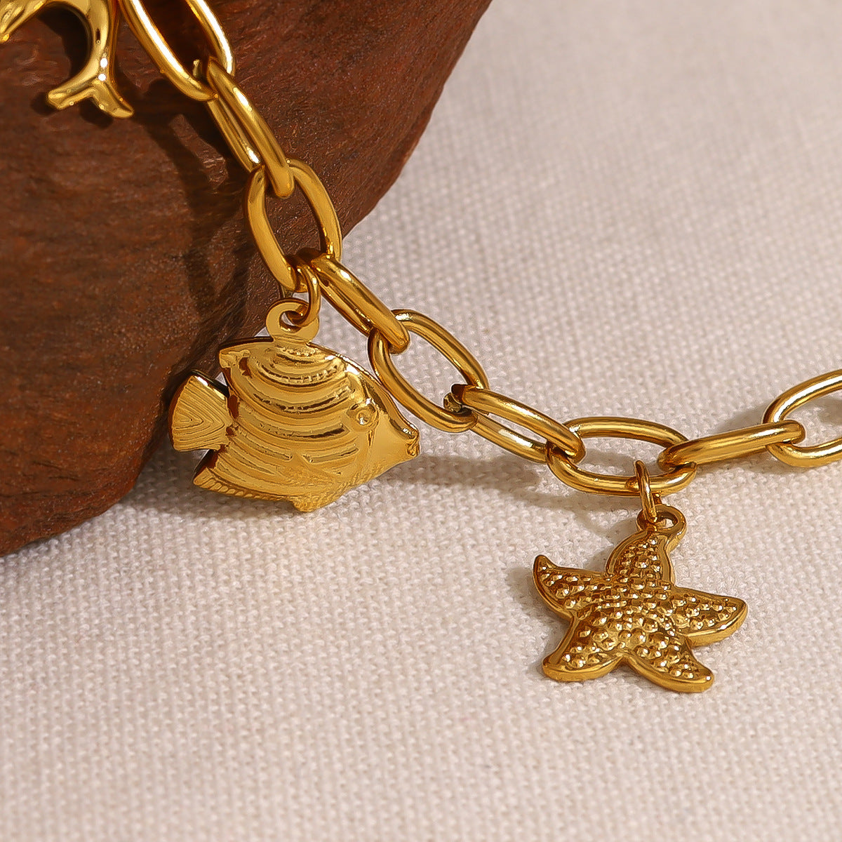 18K Gold Plated Titanium Steel Ocean-Inspired Starfish, Fish, Dolphin, Shell Pendant Necklace | Trendy Beach Jewelry