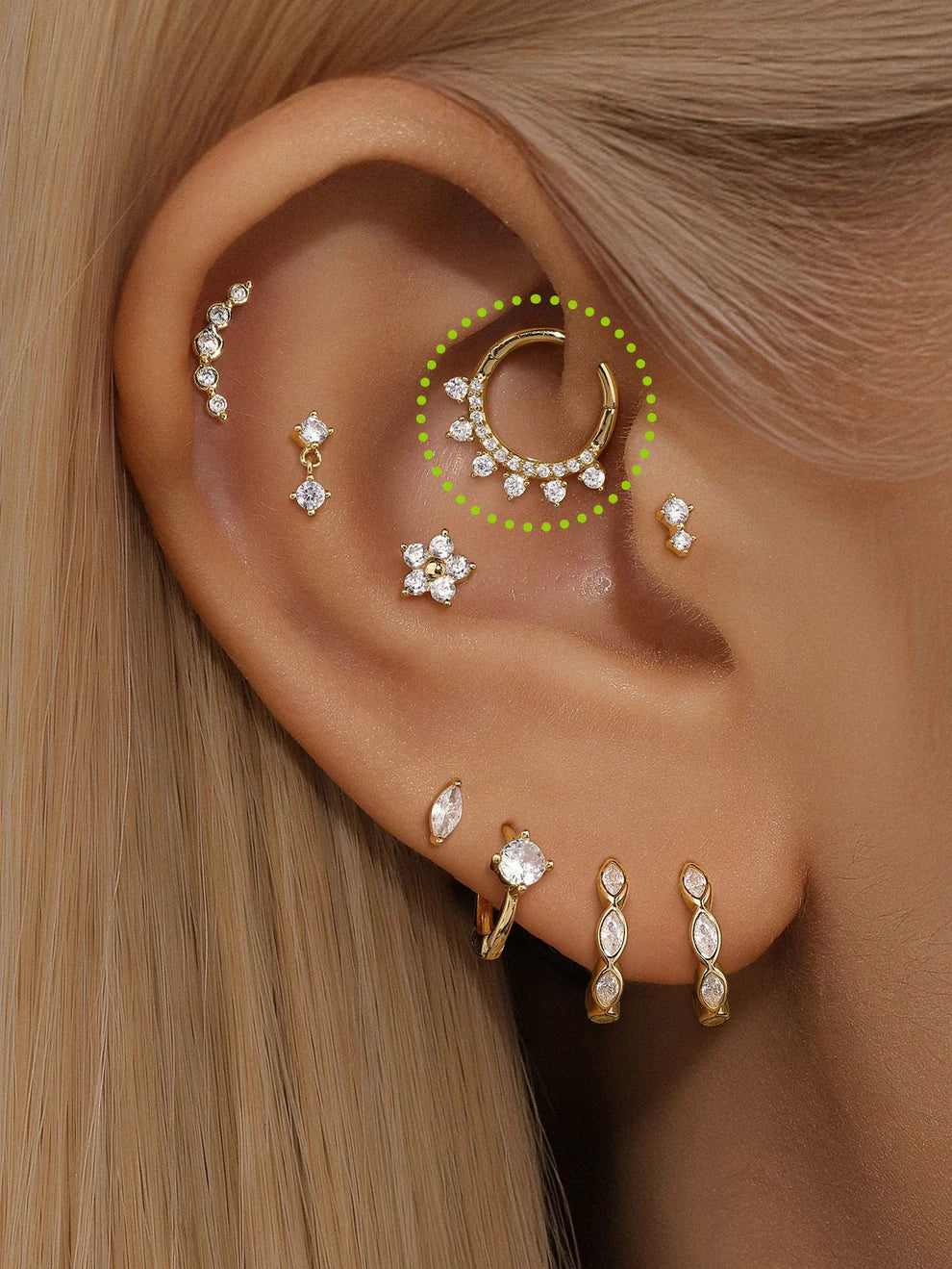 14K Gold Claw Zircon Stud Earring – Single Sparkle for Piercings