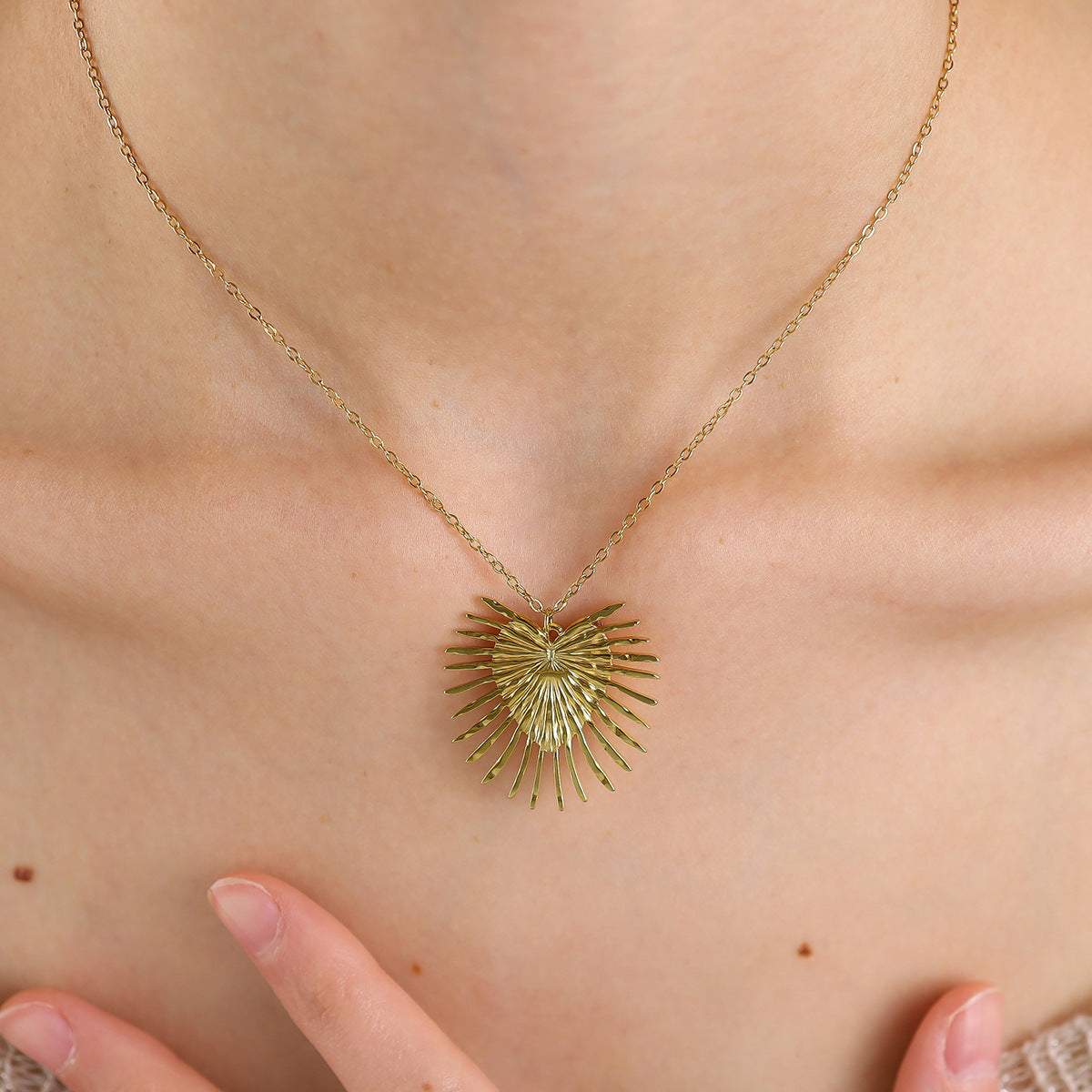 18K Gold Plated Stainless Steel Radiant Heart Textured Pendant Necklace – Fashion Jewelry Gift for Women