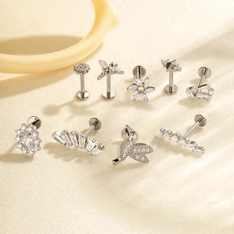 Titanium Screw‑In Flat‑Back Stud with Zircon – Hypoallergenic Piercing Jewelry