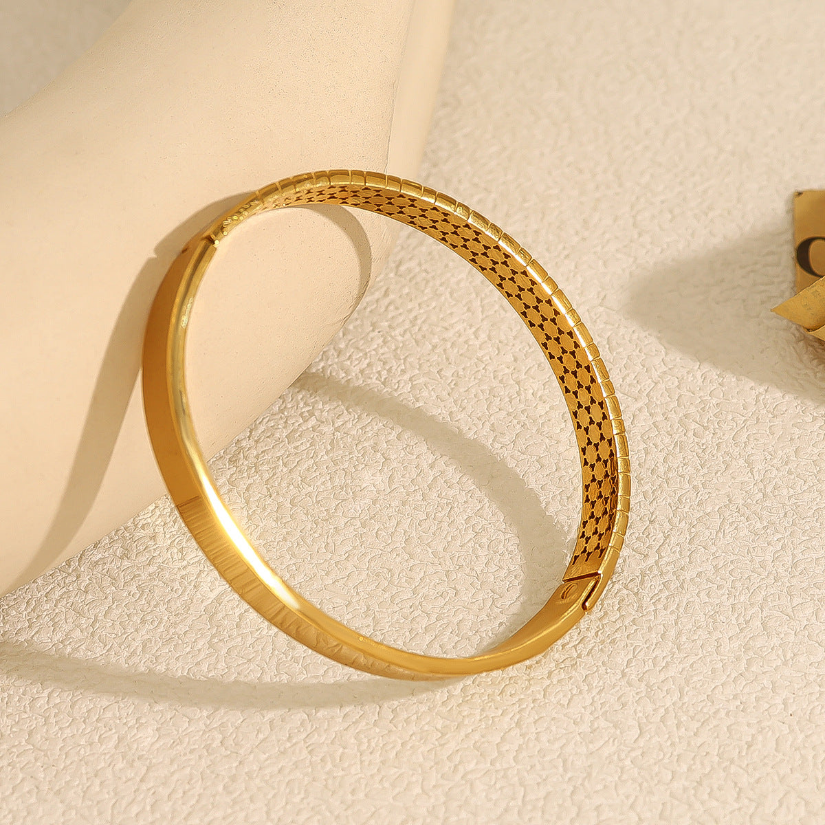 18K Gold Plated Titanium Steel Geometric Hollow Bangle Simple Fashion Bracelet Jewelry