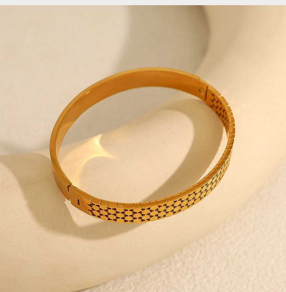 18K Gold Plated Titanium Steel Geometric Hollow Bangle Simple Fashion Bracelet Jewelry