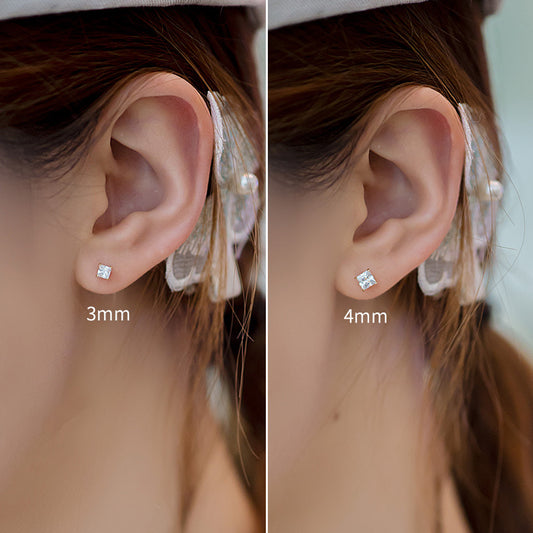 14K Gold Push-in Labret Piercing Stud with 5A Zircon – for Lip, Helix & Cartilage