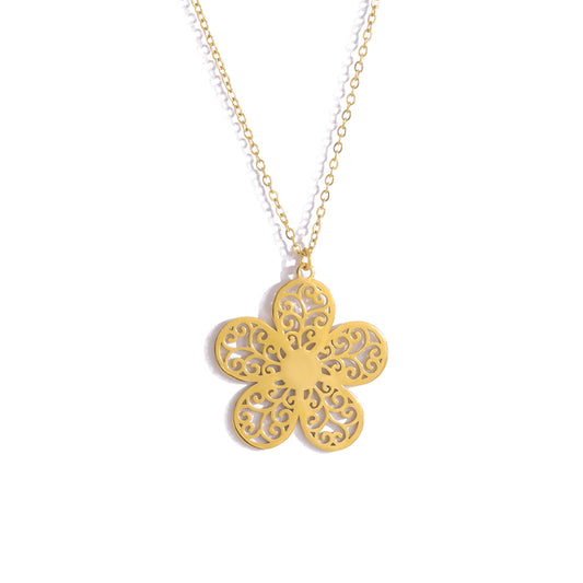 Fashion Stainless Steel Hollow Floral Pattern Clavicle Necklace Elegant Commuter Accessory