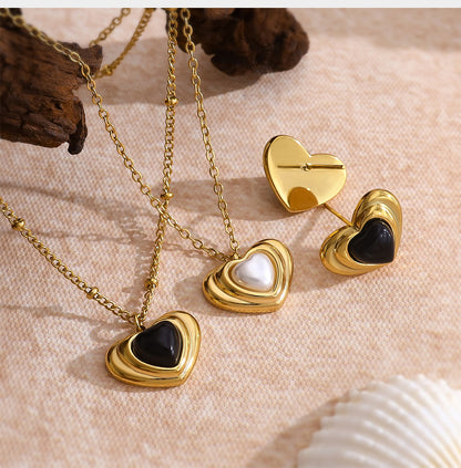 18K Gold Plated Titanium Steel Vintage Heart Shaped Pearl Black Stone Pendant Necklace