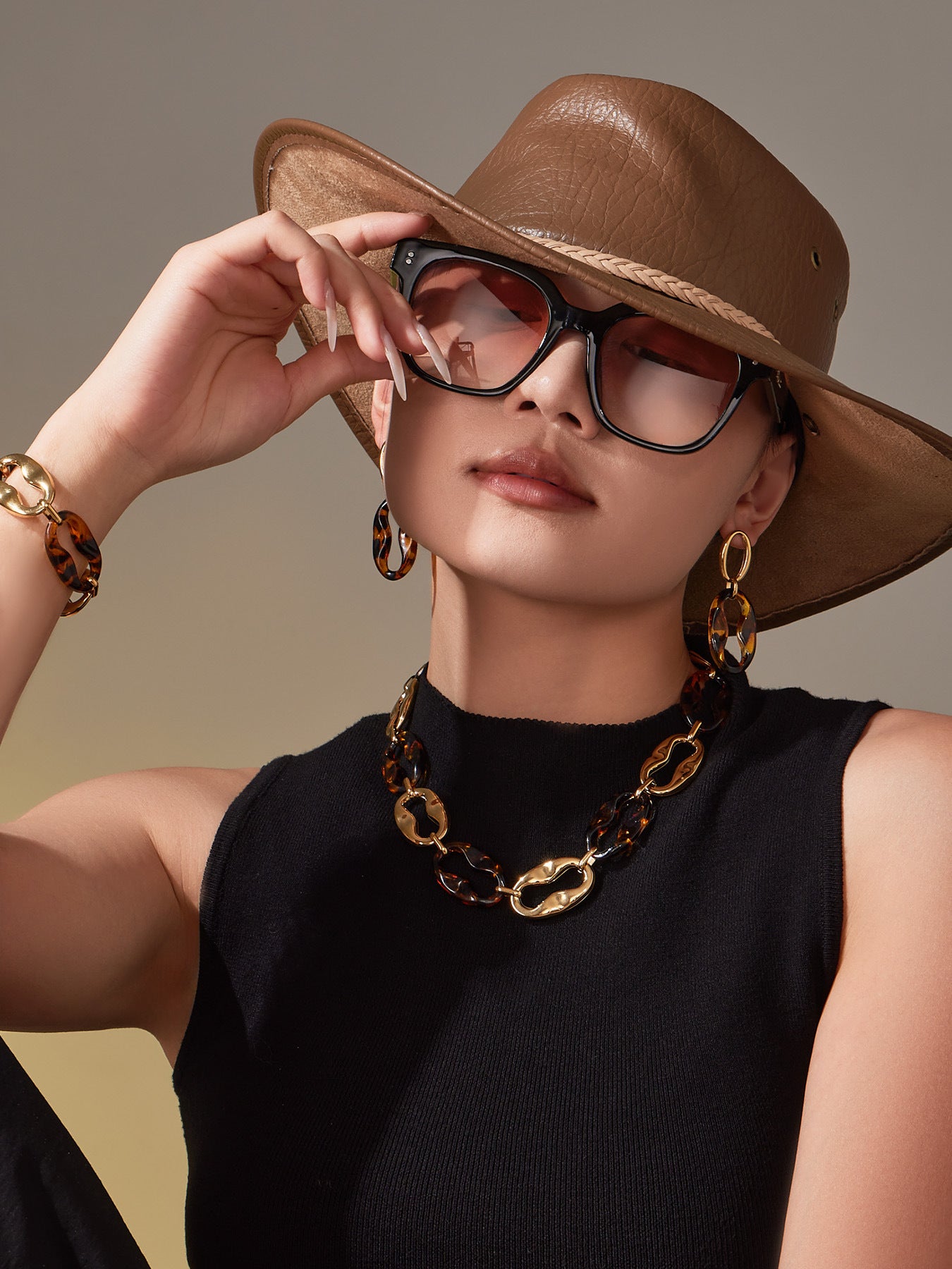 Geometric Resin Jewelry Set – Stainless Steel Necklace Bracelet Earrings | Chic Fashion Statement Set for Women