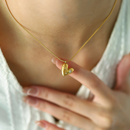 18K Gold Plated Titanium Steel Heart Crystal Pendant Necklace - Simple Fashion Jewelry