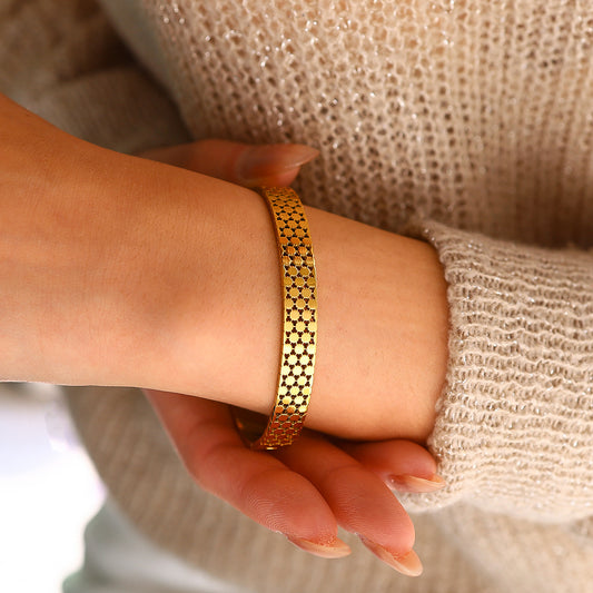 18K Gold Plated Titanium Steel Geometric Hollow Bangle Simple Fashion Bracelet Jewelry
