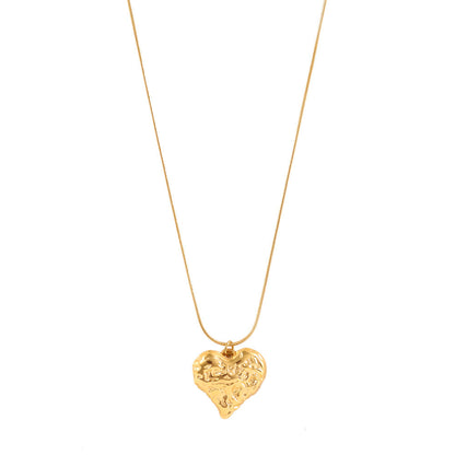Vintage Heart-Shaped Necklace Set – 18K Gold Plated Titanium Steel Heart Design