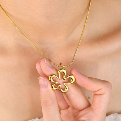 Stylish 18K Gold Plated Titanium Pendant Clavicle Necklace | Four Pendant Designs: Flower, Heart, Round, Star | Adjustable Chain Length