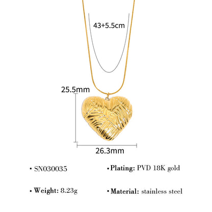 Vintage Heart-Shaped Necklace Set – 18K Gold Plated Titanium Steel Heart Design