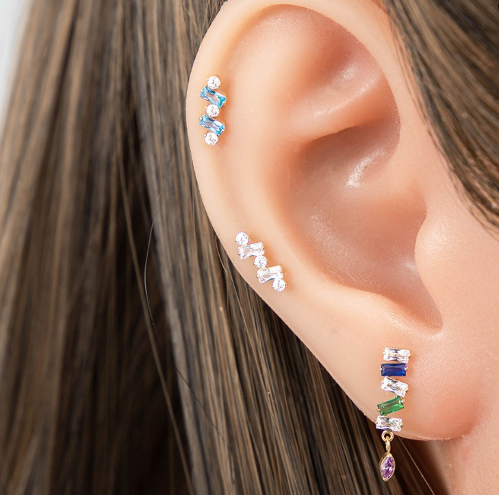 F136 Titanium Internally Threaded Zirconia Teardrop Cartilage Stud – Hypoallergenic Ear Piercing Jewelry