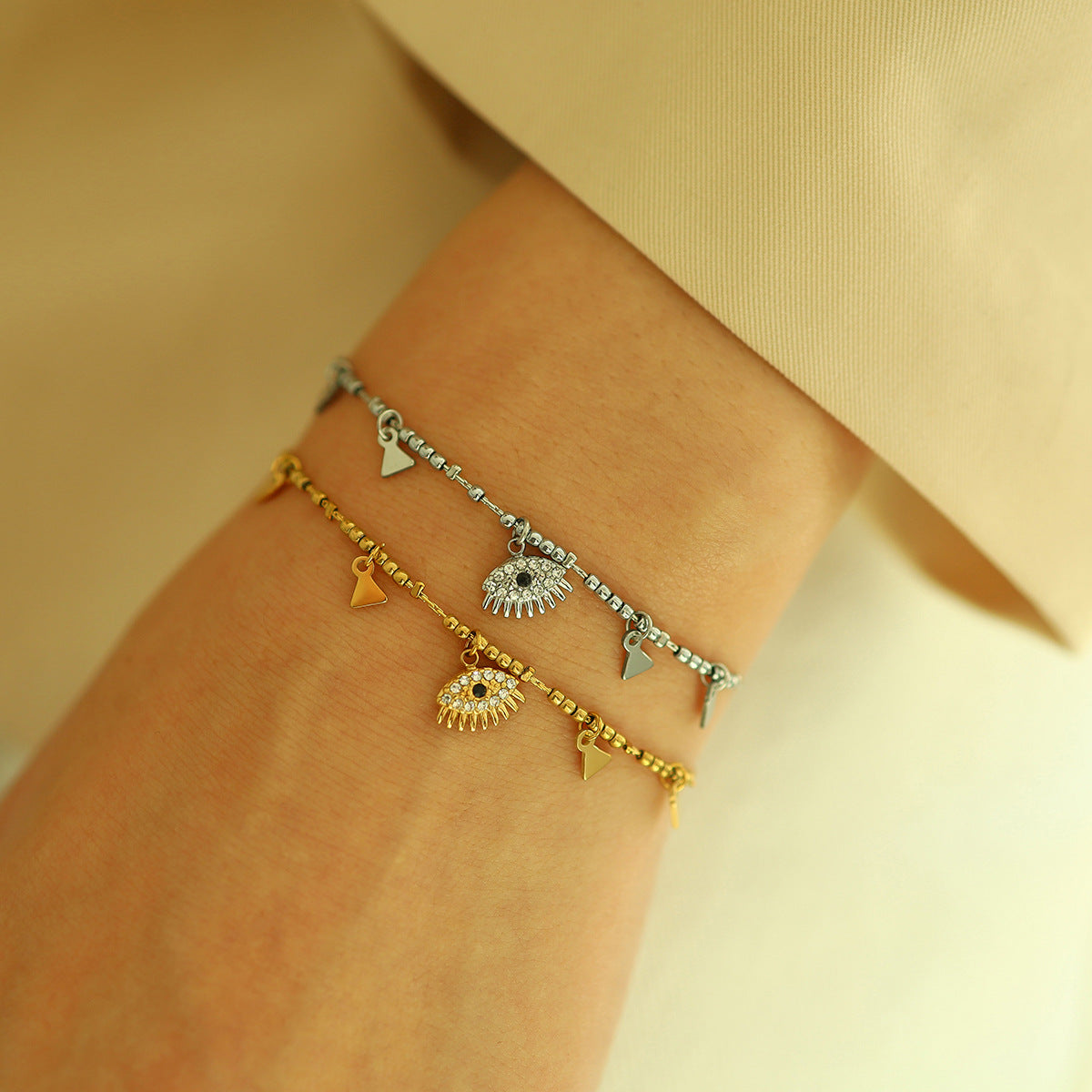 Geometric Metal Demon Eye Crystal Pendant Bracelet – 18K Gold-Plated Titanium Steel Jewelry