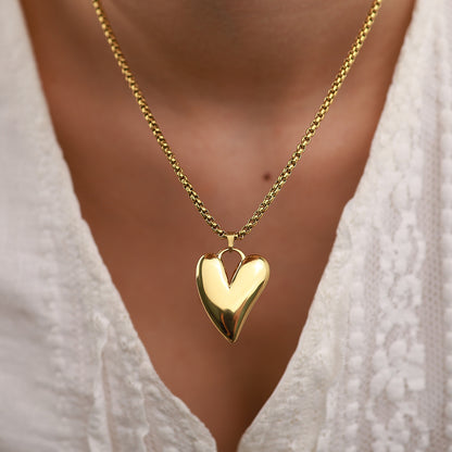 18K Gold Plated Stainless Steel Polished Heart Pendant Necklace – Minimalist High-End Jewelry for Women