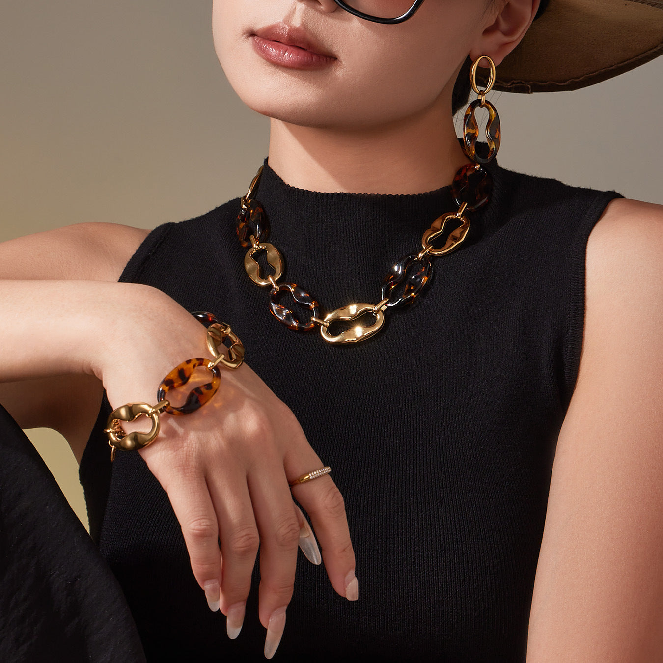 Geometric Resin Jewelry Set – Stainless Steel Necklace Bracelet Earrings | Chic Fashion Statement Set for Women