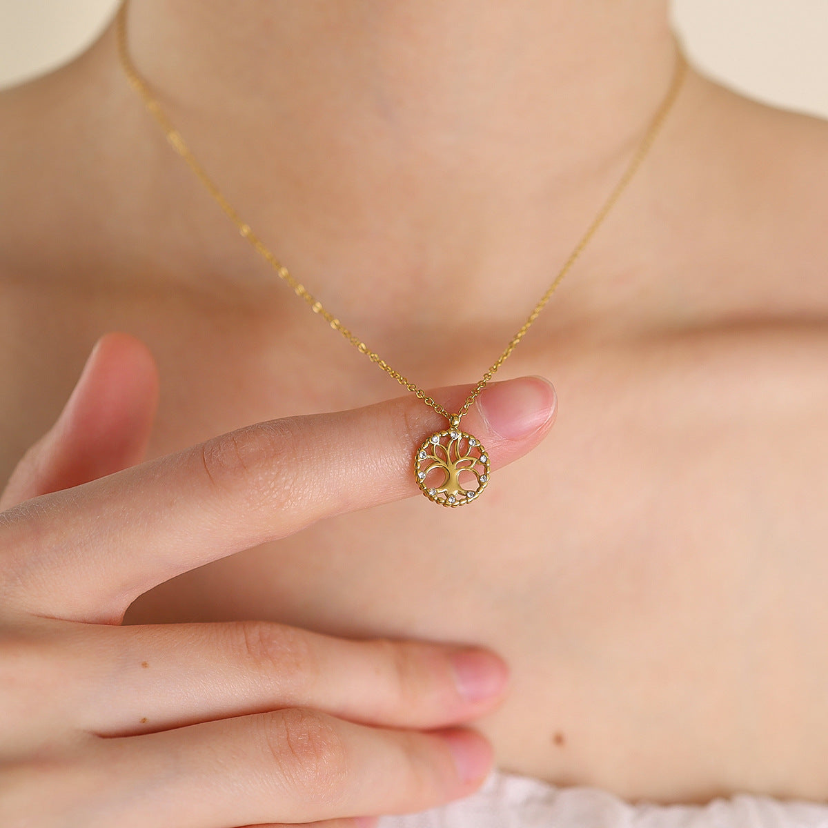 18K Gold Plated Stainless Steel Heart Crystal Pendant Necklace – Elegant Layered Design Jewelry for Women