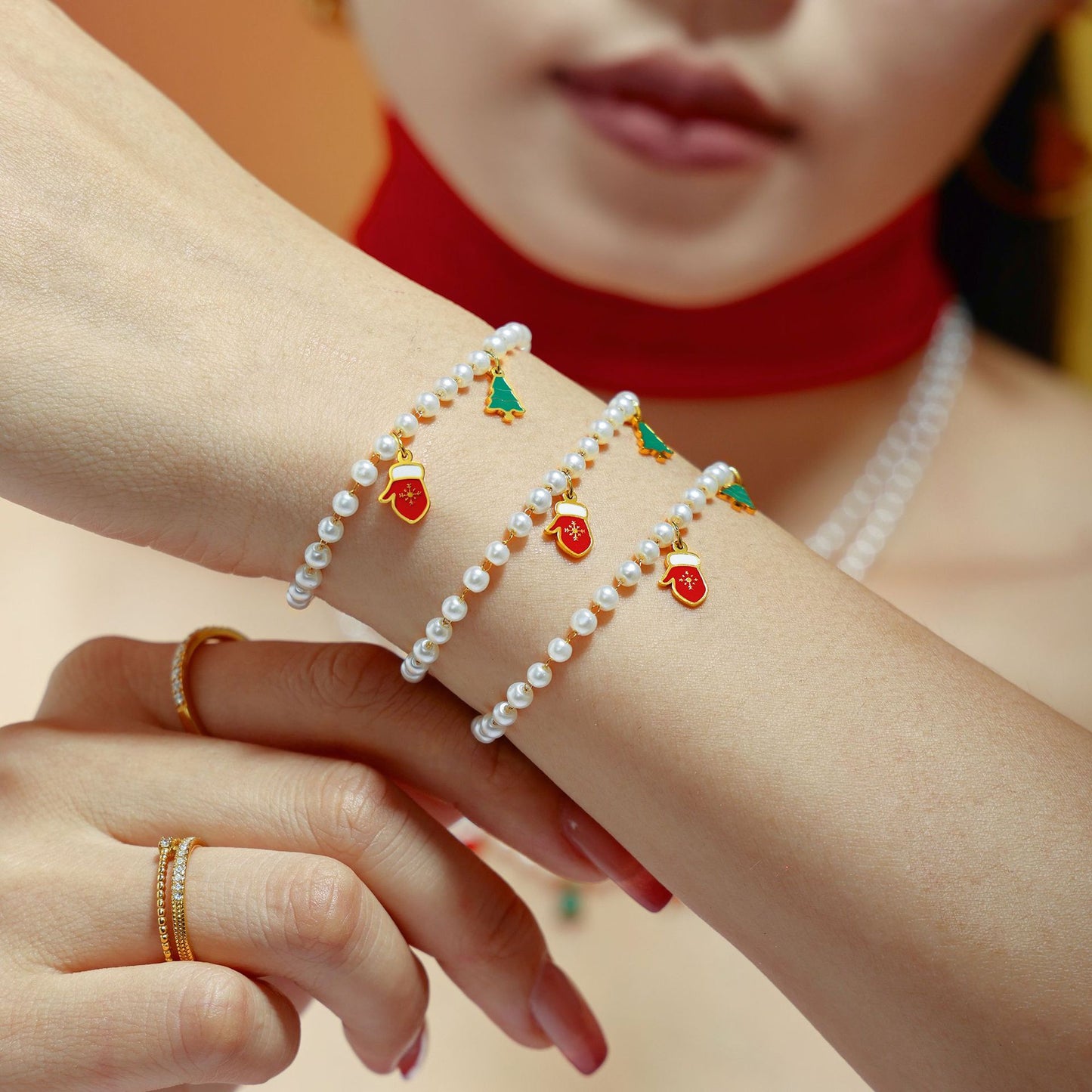 Christmas Tree Reindeer Glove Pendant Imitation Pearl Enamel Necklace & Bracelet Set – Stainless Steel Gold Plated Holiday Jewelry