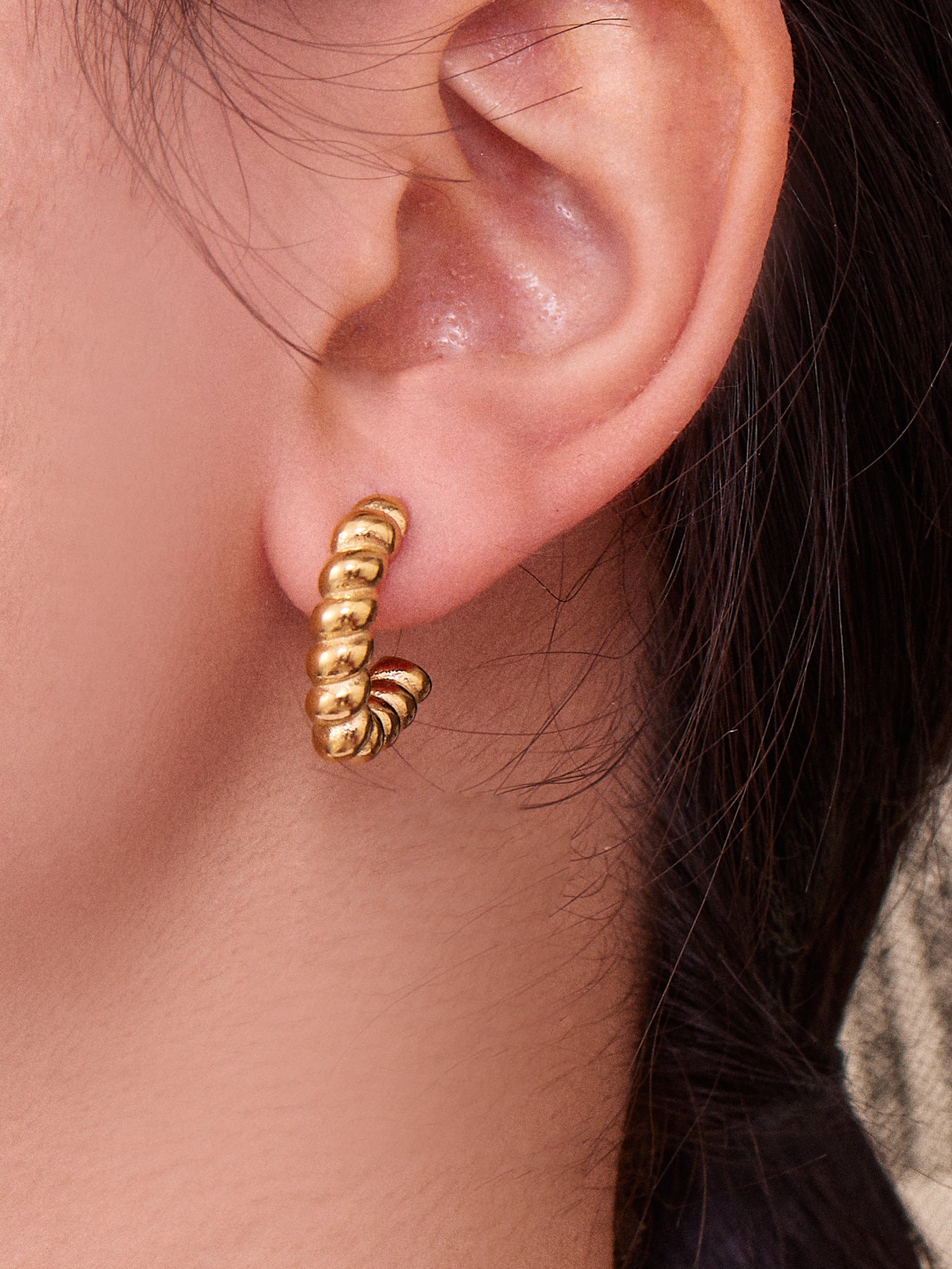 Twisted C-Shaped Hoop Earrings Stainless Steel Minimalist Chic Design – Gold & Two-Tone | WANTI Jewelry