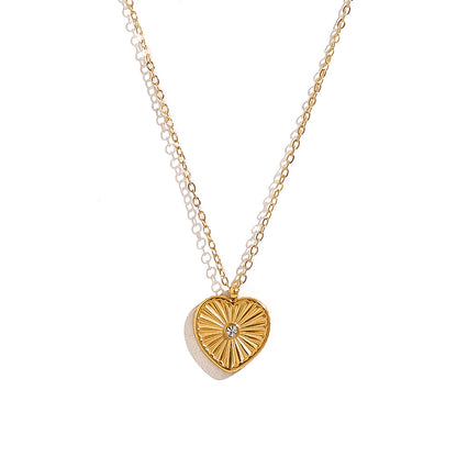 18K Gold-Plated Titanium Steel Crystal Heart Pendant Necklace | Fashion Jewelry for Women | Perfect Gift