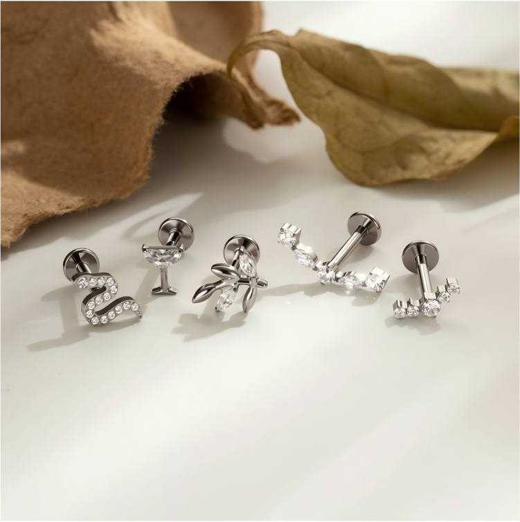 Implant Grade G23 Titanium Labret Stud – Snake Leaf CZ Flat Back Ear & Lip Piercing ASTM F136 Jewelry