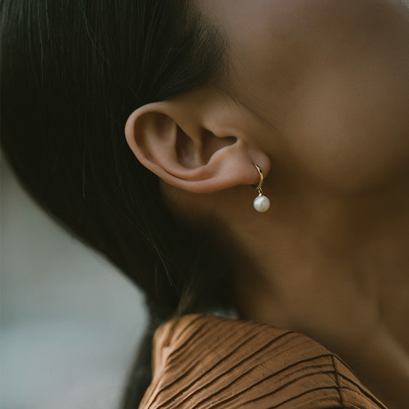 14K Solid Gold Huggie Hoop Earrings with 3mm Freshwater Pearl Pendant – Timeless Elegance