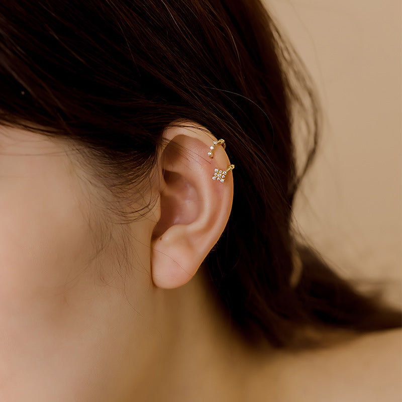 14K Yellow Gold Zircon Pavé Helix Stud – Cartilage & Tragus Piercing Jewelry