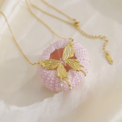 18K Gold Plated Titanium Steel Fashion Simple 3D Butterfly Necklace with Pink Zircon Inlay