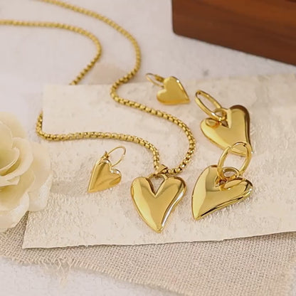 18K Gold Plated Stainless Steel Polished Heart Pendant Necklace – Minimalist High-End Jewelry for Women